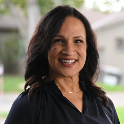 Photo of Lisa Demuth